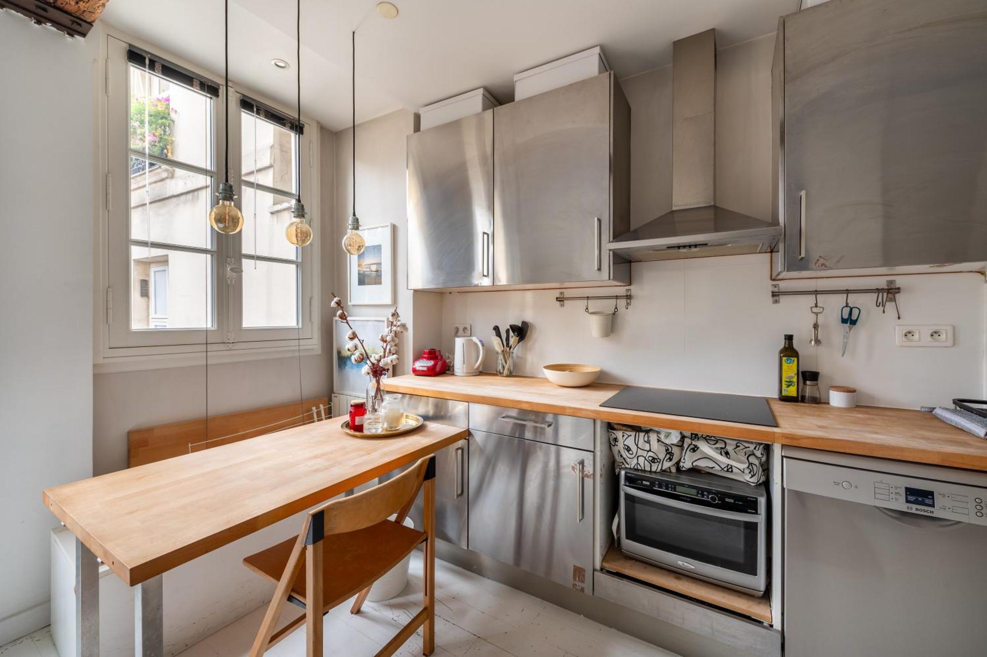 Stylish 1bd Duplex - Stunning Views Near Louvre Appartement