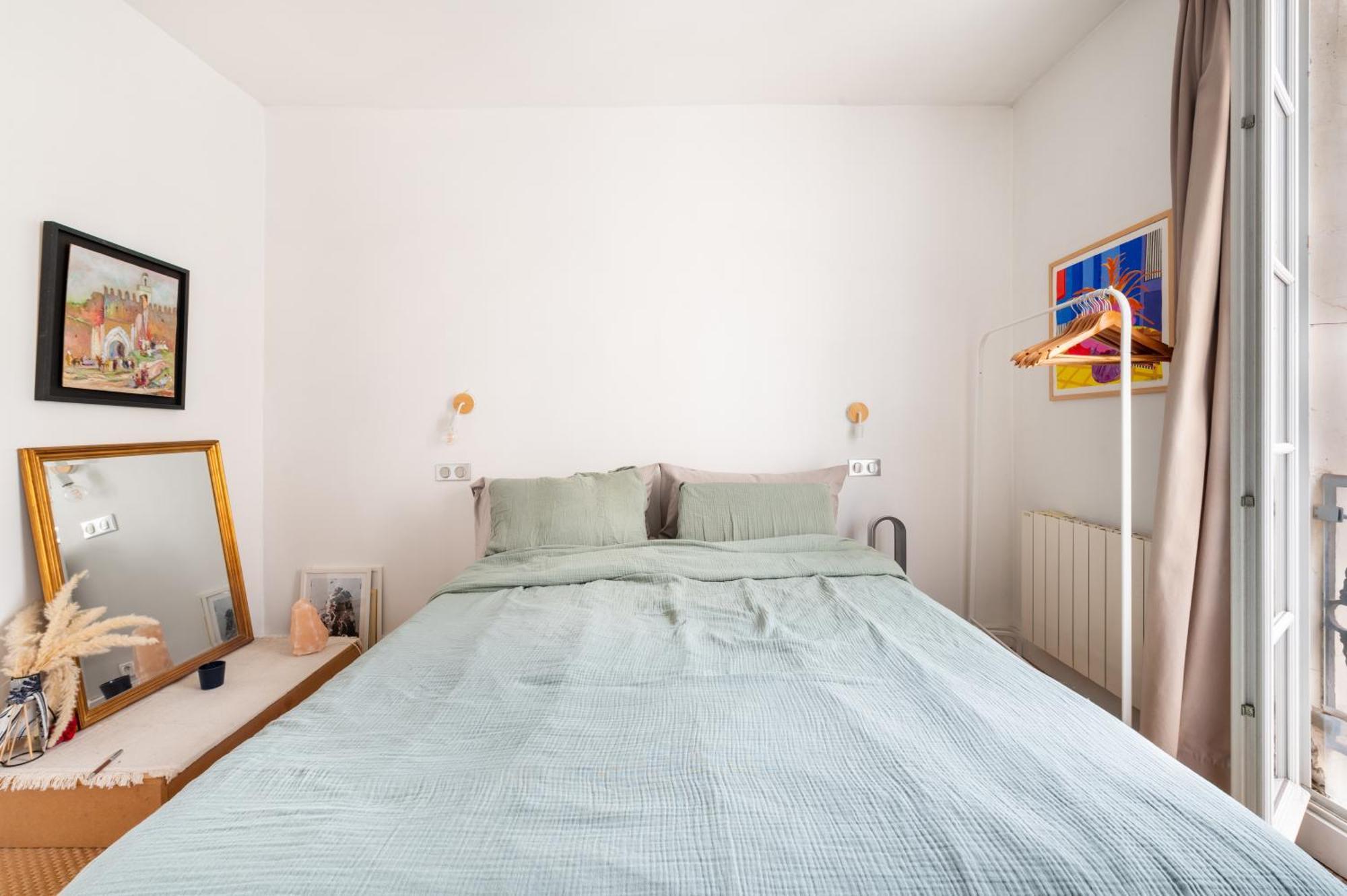 Stylish 1bd Duplex - Stunning Views Near Louvre Parijs